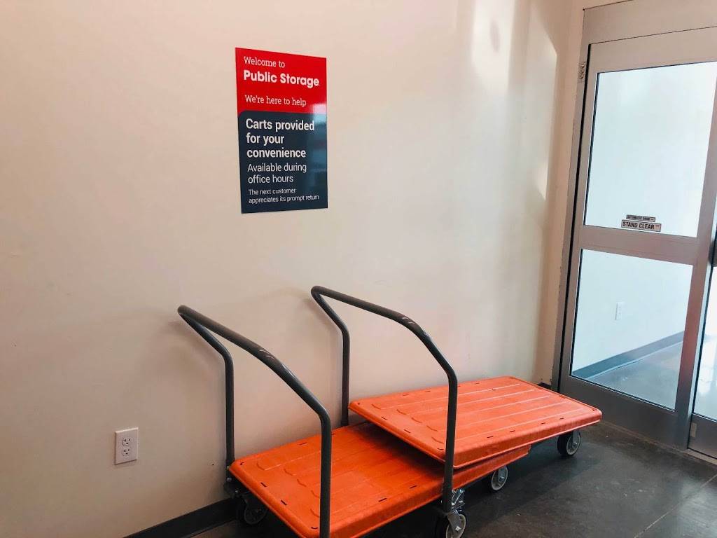 Public Storage | 207 Avery St, Dallas, TX 75208, USA | Phone: (972) 833-8223