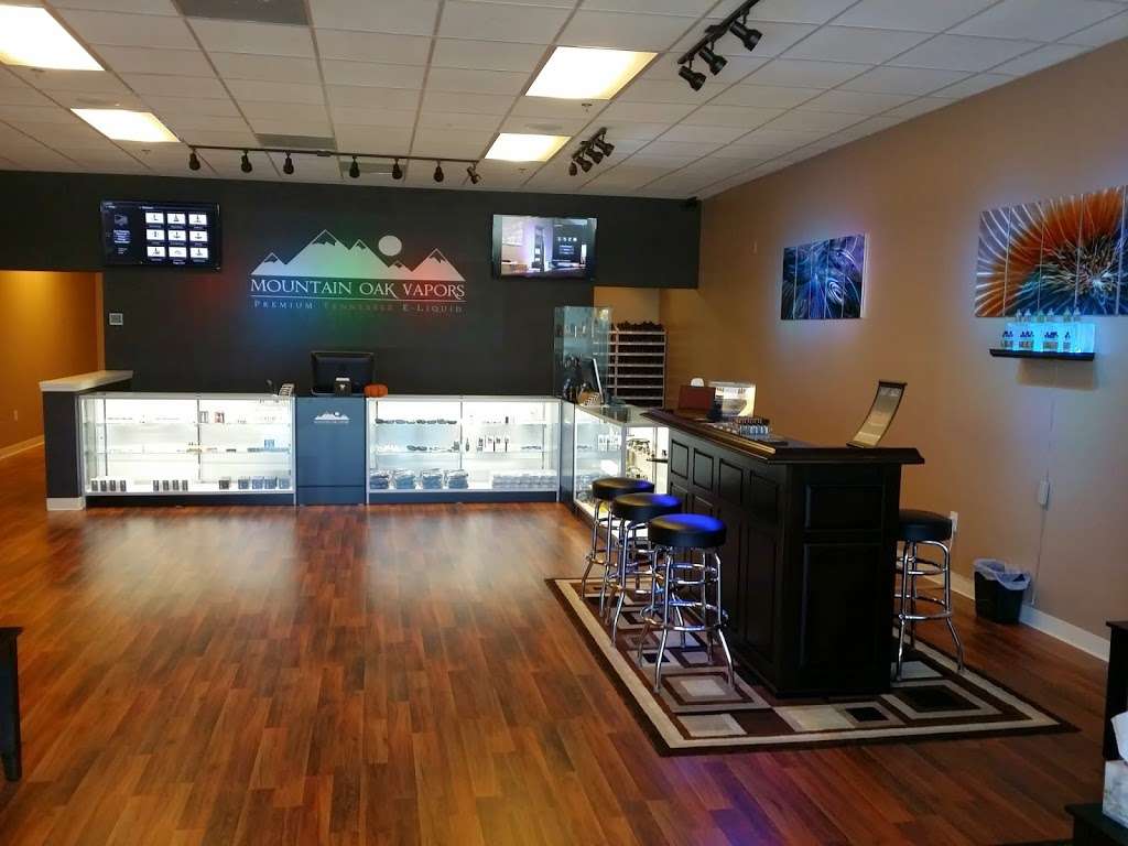 Mountain Oak Vapors of Oviedo | 1954 W State Rd 426 #1118, Oviedo, FL 32765 | Phone: (407) 542-0801