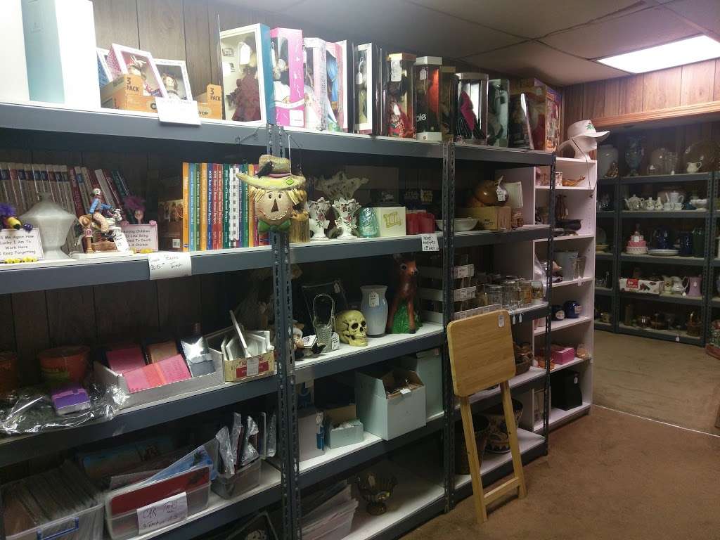 Junktiques Auctions & Thrift Store | 4509 US-92, Lakeland, FL 33801, USA | Phone: (863) 412-6569