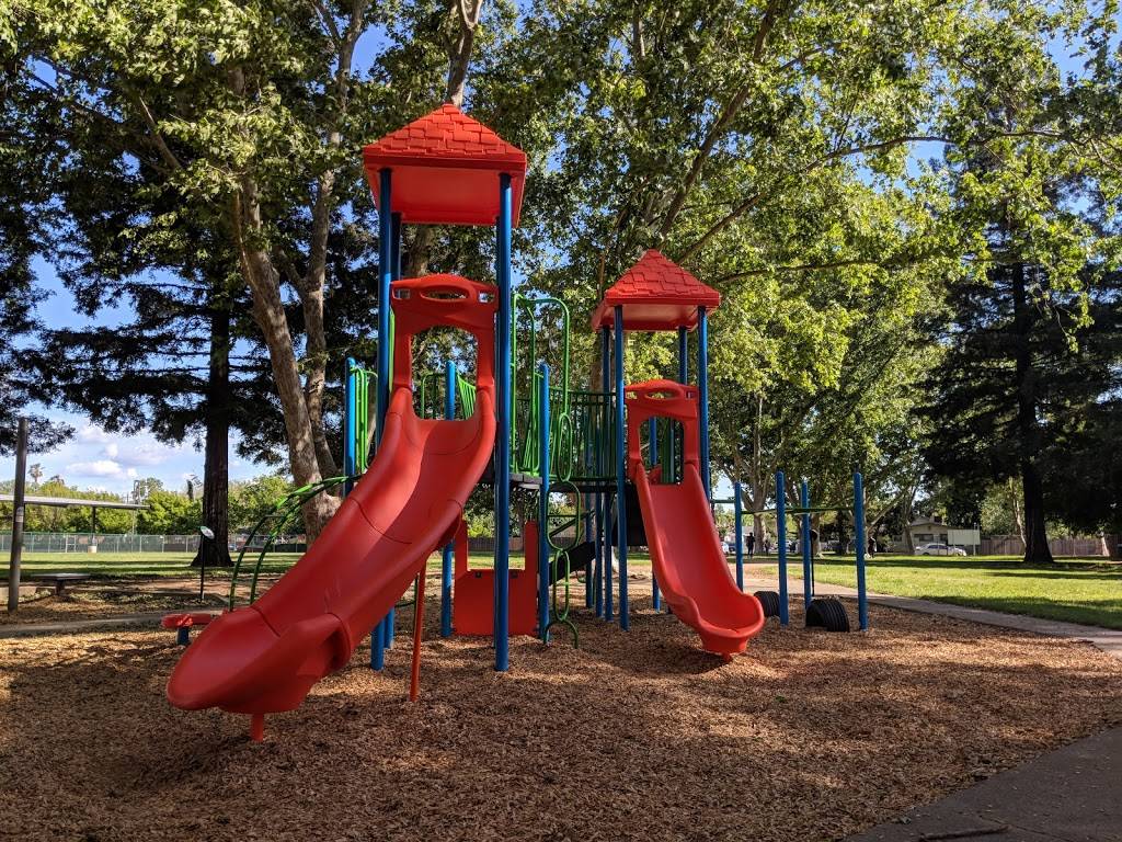 Elkhorn Park | 820 Cummins Way, Broderick, CA 95605, USA | Phone: (916) 617-4620