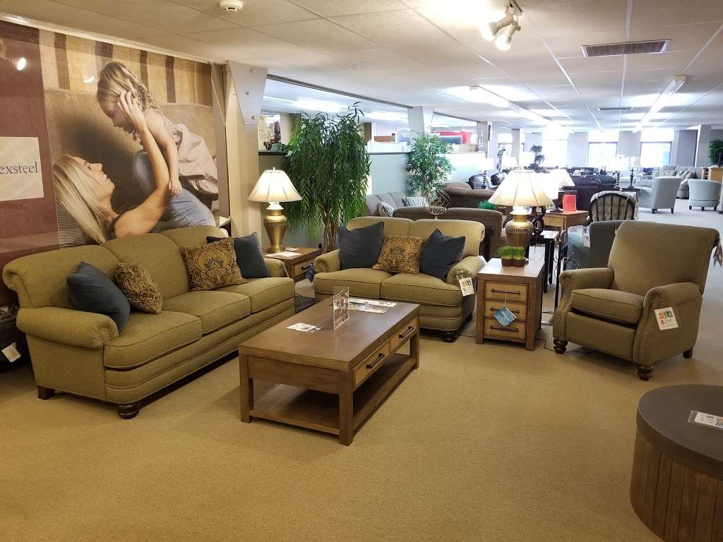 Rolandos Furniture & Appliances | 140 S Broadway St, Coal City, IL 60416 | Phone: (815) 634-2312