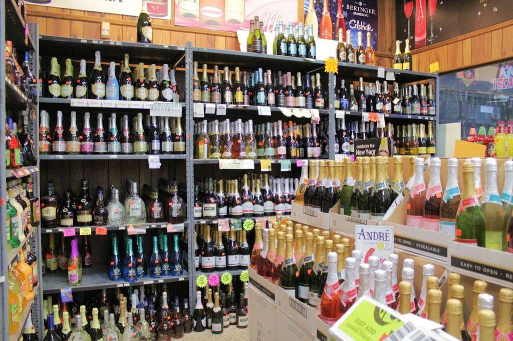 Latelas Discount Liquors | 2733 Annapolis Rd, Hanover, MD 21076, USA | Phone: (410) 799-7110