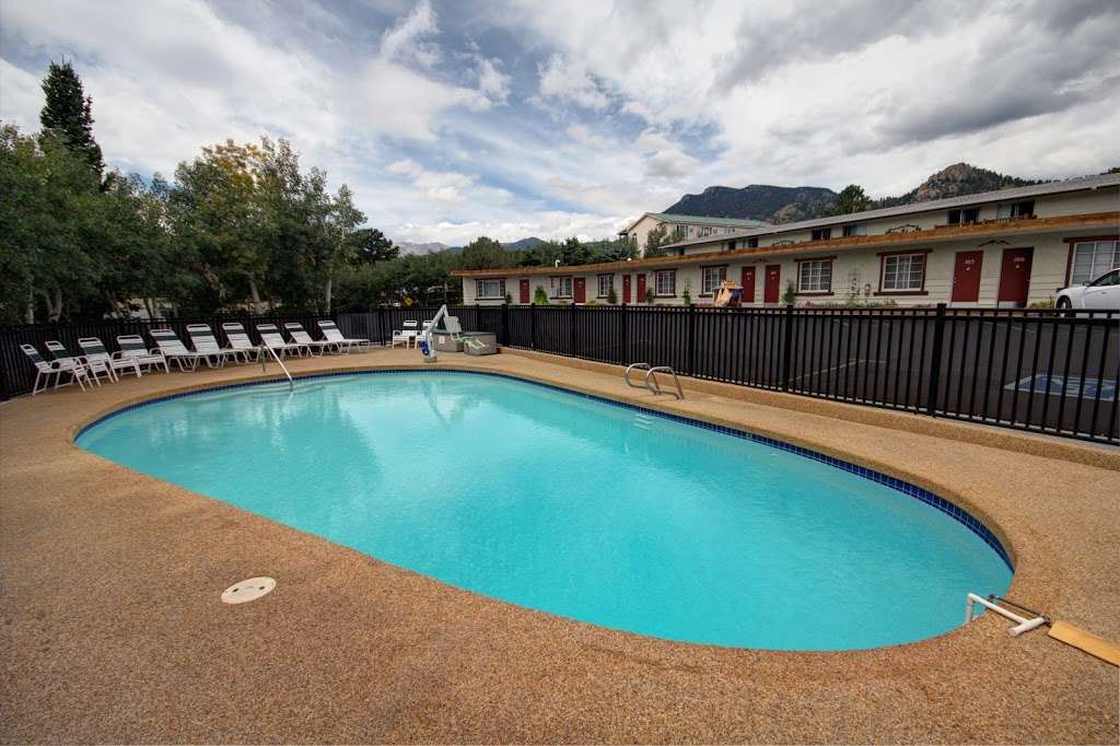 Alpine Trail Ridge Inn | 927 Moraine Ave, Estes Park, CO 80517, USA | Phone: (970) 586-4585