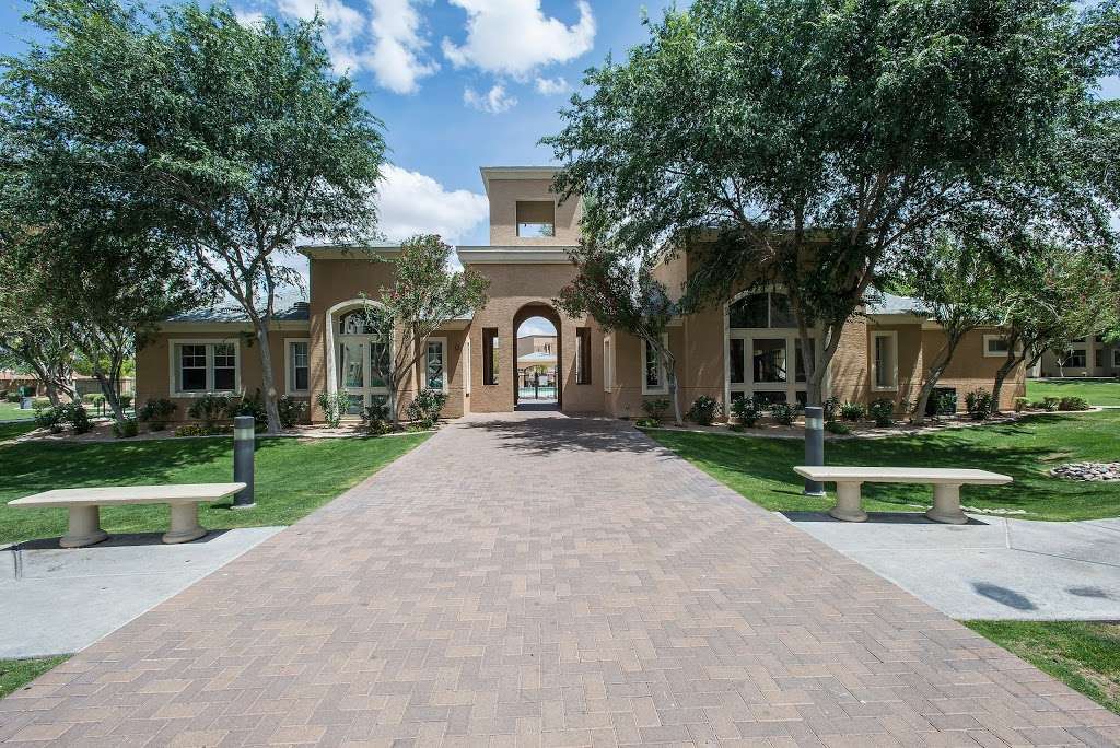 Heritage at Deer Valley | 3010 W Yorkshire Dr, Phoenix, AZ 85027 | Phone: (623) 492-0500