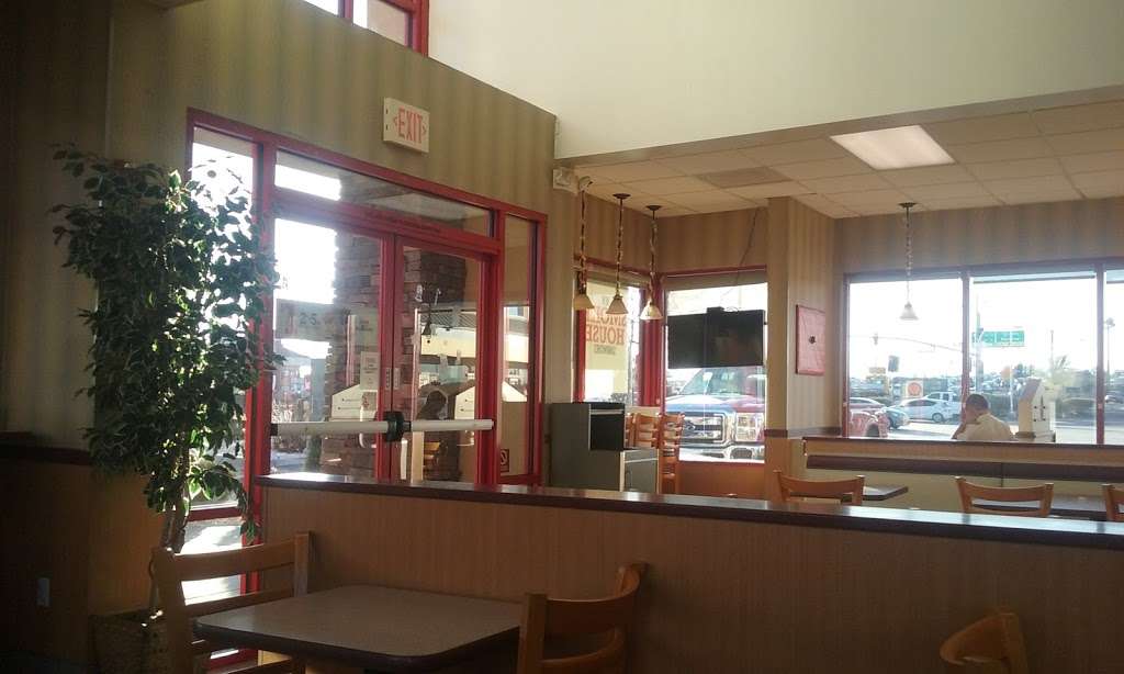 Arbys | 13140 E, Main St, Hesperia, CA 92345, USA | Phone: (760) 244-5000