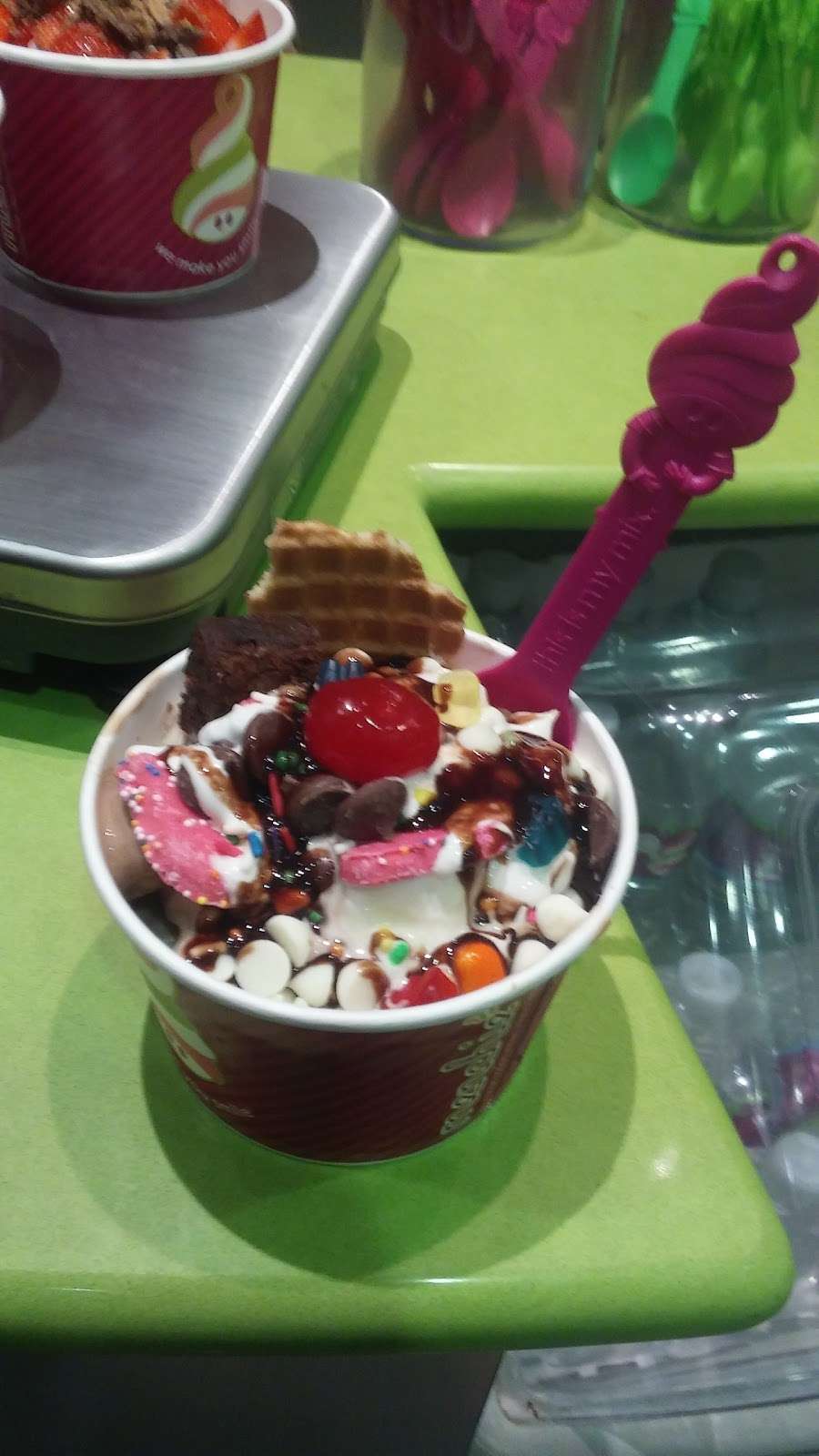 Menchies Frozen Yogurt | 14814 Pines Blvd, Pembroke Pines, FL 33027, USA | Phone: (954) 447-4007