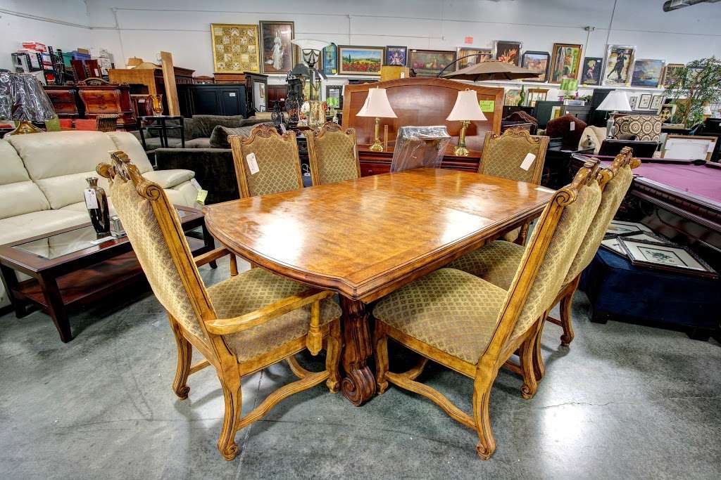 Home Consignment Center - Yorba Linda | 23060 Eastpark Dr, Yorba Linda, CA 92887, USA | Phone: (714) 637-1192