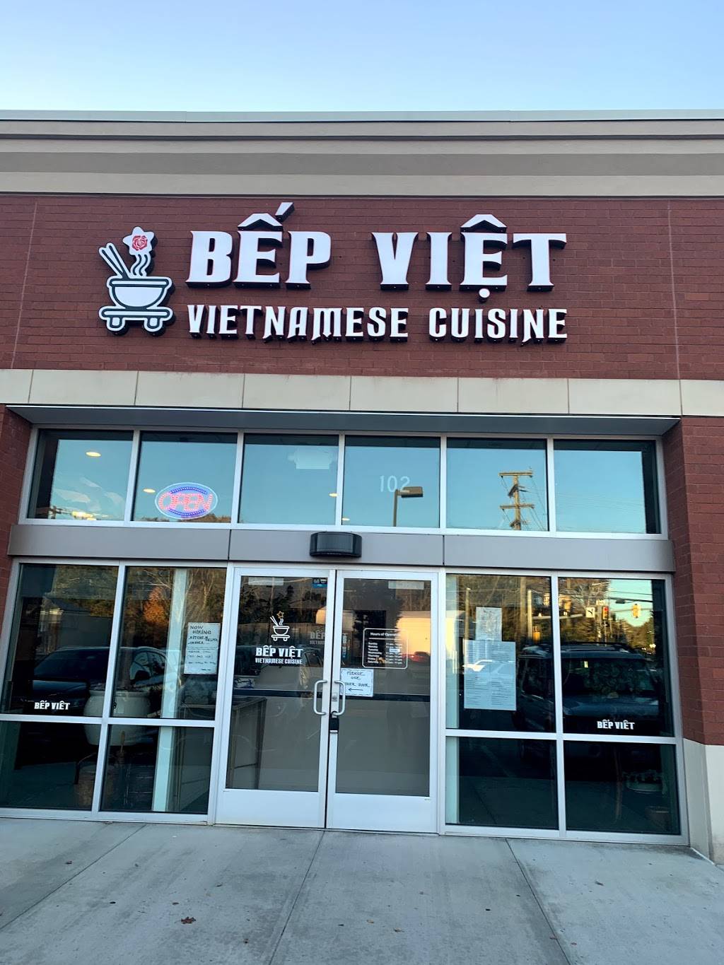 Bep Viet | 3000 Annandale Rd Ste 102, Falls Church, VA 22042, USA | Phone: (703) 345-1103