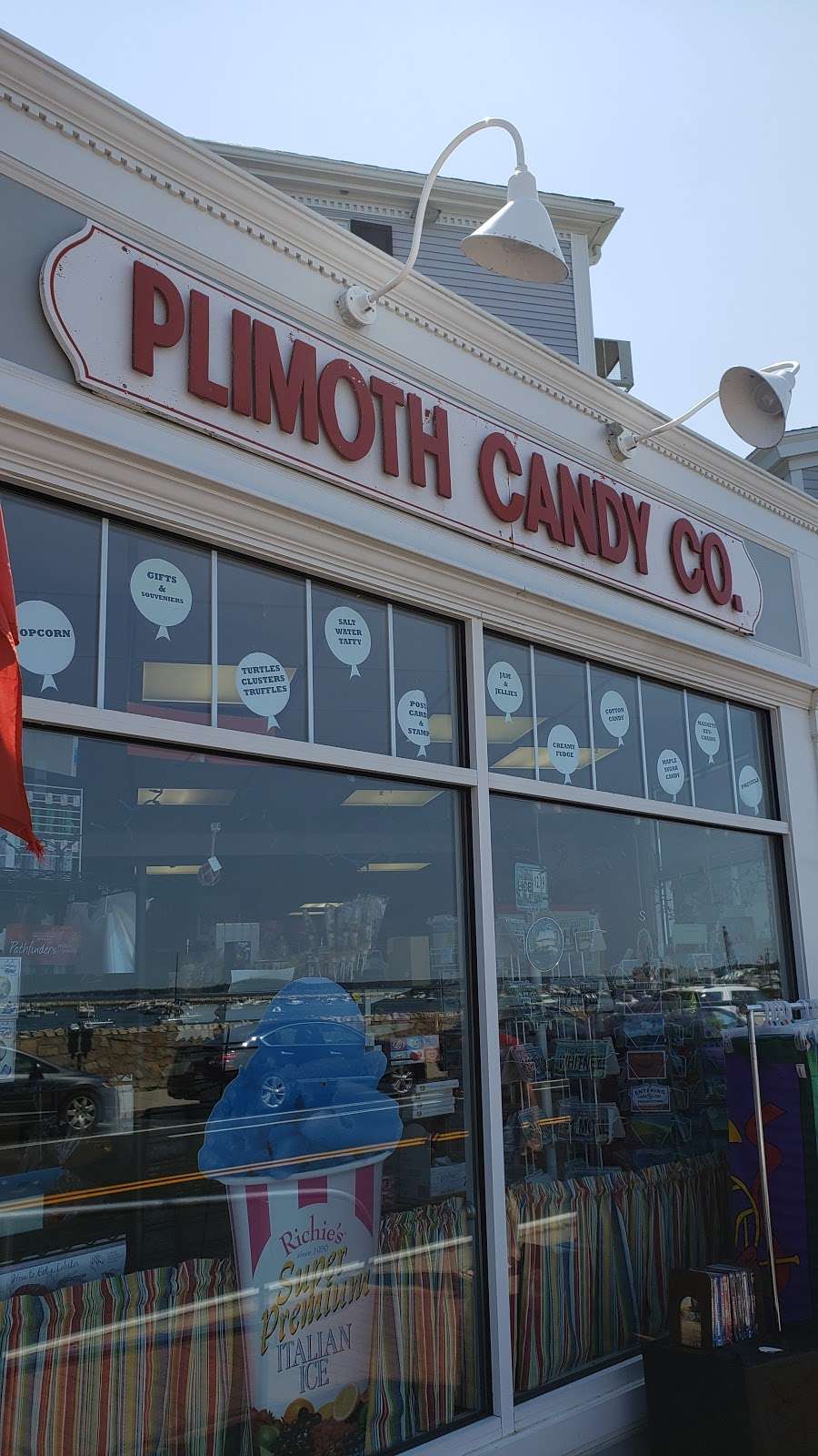 Plimoth Candy Co | 84 Water St, Plymouth, MA 02360 | Phone: (508) 747-1107