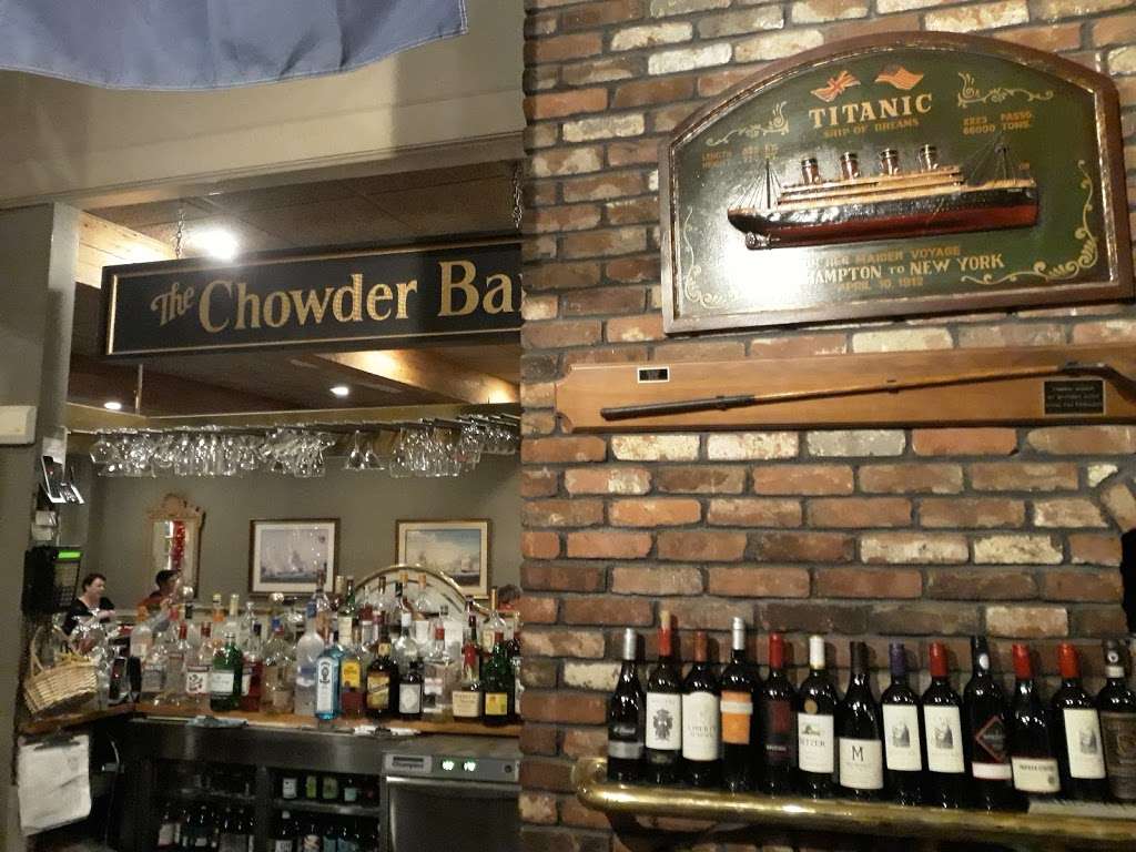 The Chowder House Bar | 97 Willard St, Quincy, MA 02169, USA | Phone: (617) 773-9532