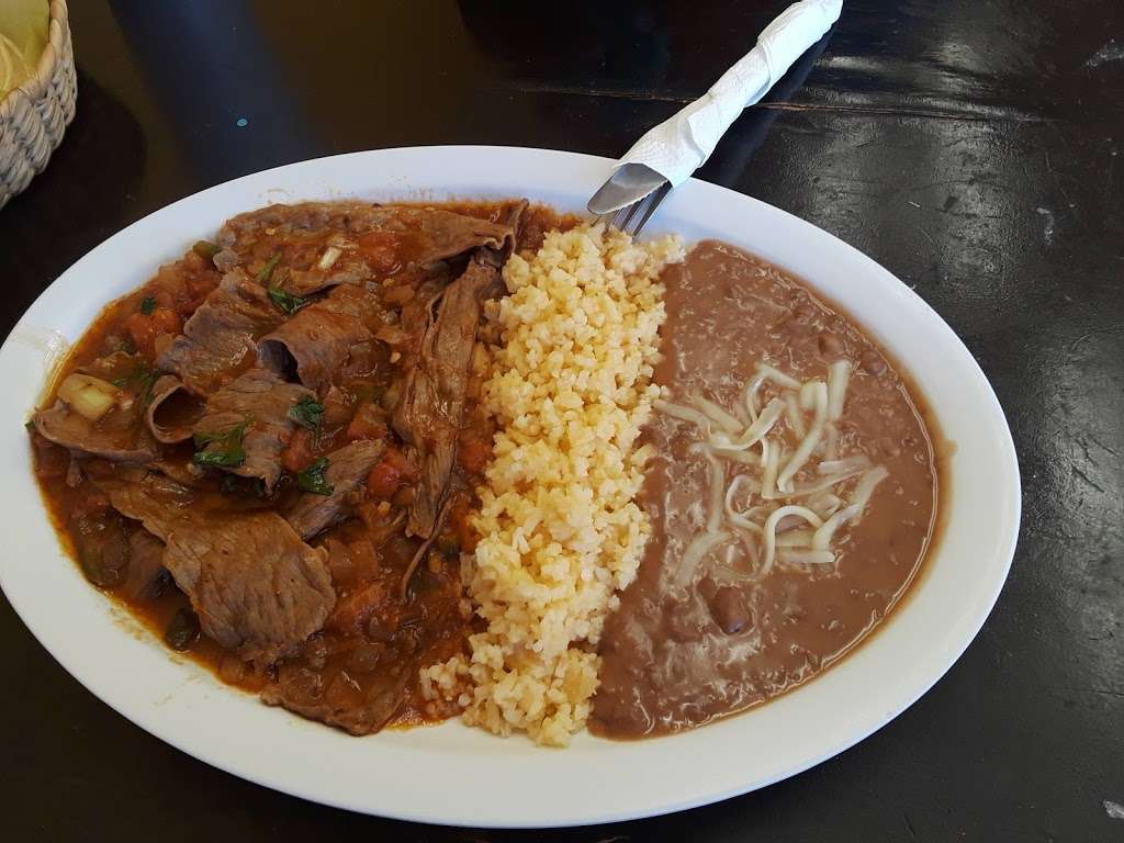 El Rincon Chilango Restaurant | 4807 E Florence Ave, Bell, CA 90201, USA | Phone: (323) 560-1180