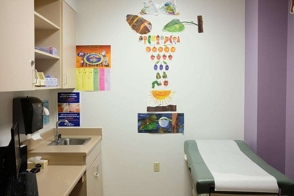 Southwest - University Family Health Center | 2121 SW 36th St, San Antonio, TX 78237, USA | Phone: (210) 358-5100