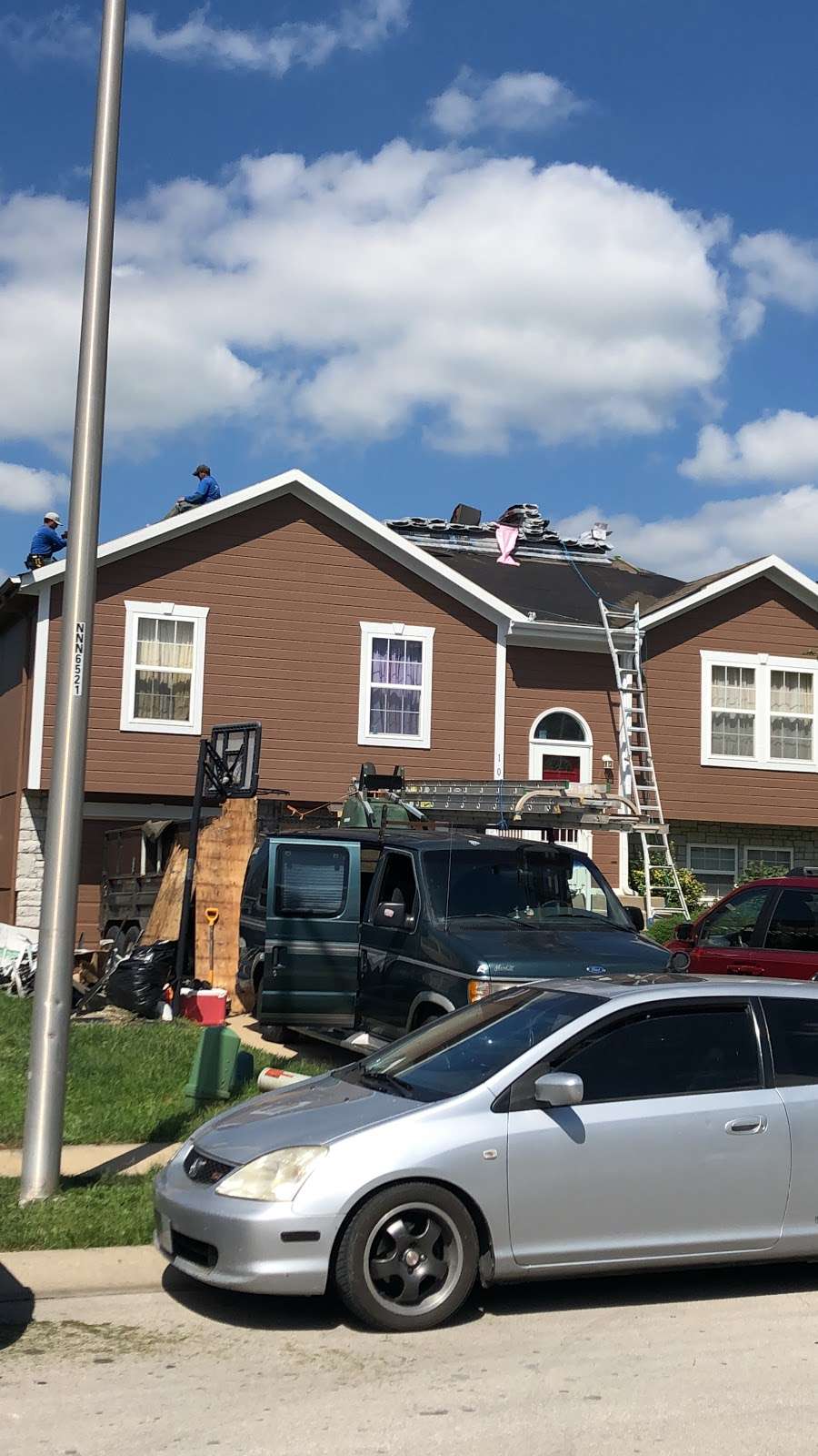 United Roofing & Construction | 10359 N Cherry Dr, Kansas City, MO 64155 | Phone: (816) 808-5729