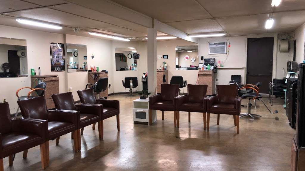 Luna Hair Salon | 5616 Old Pearsall Rd, San Antonio, TX 78242, USA | Phone: (210) 463-0983