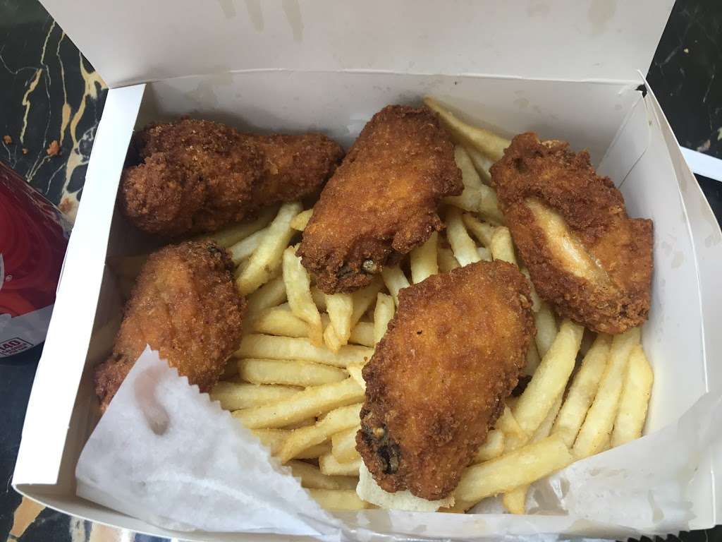 New York Fried Chicken | 2821 John F. Kennedy Blvd, Jersey City, NJ 07306, USA | Phone: (201) 332-3311