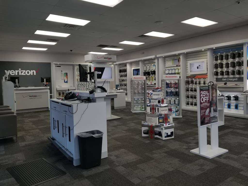 Verizon Authorized Retailer – GoWireless | 219 Lefante Way, Bayonne, NJ 07002, USA | Phone: (201) 339-1122