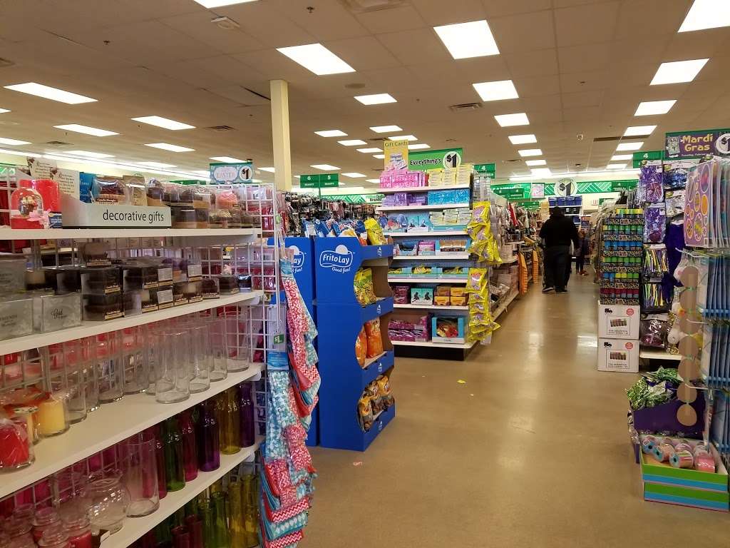 Dollar Tree | 865 Erica Ln, Yorkville, IL 60560, USA | Phone: (630) 553-6900