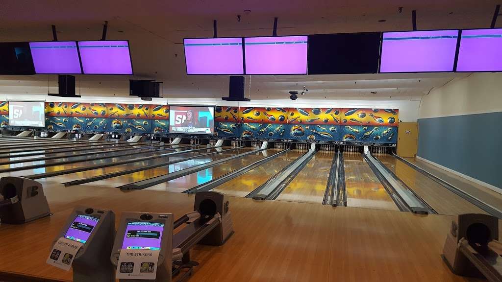 Hanover Lanes | 119 NJ-10, East Hanover, NJ 07936, USA | Phone: (973) 887-1400