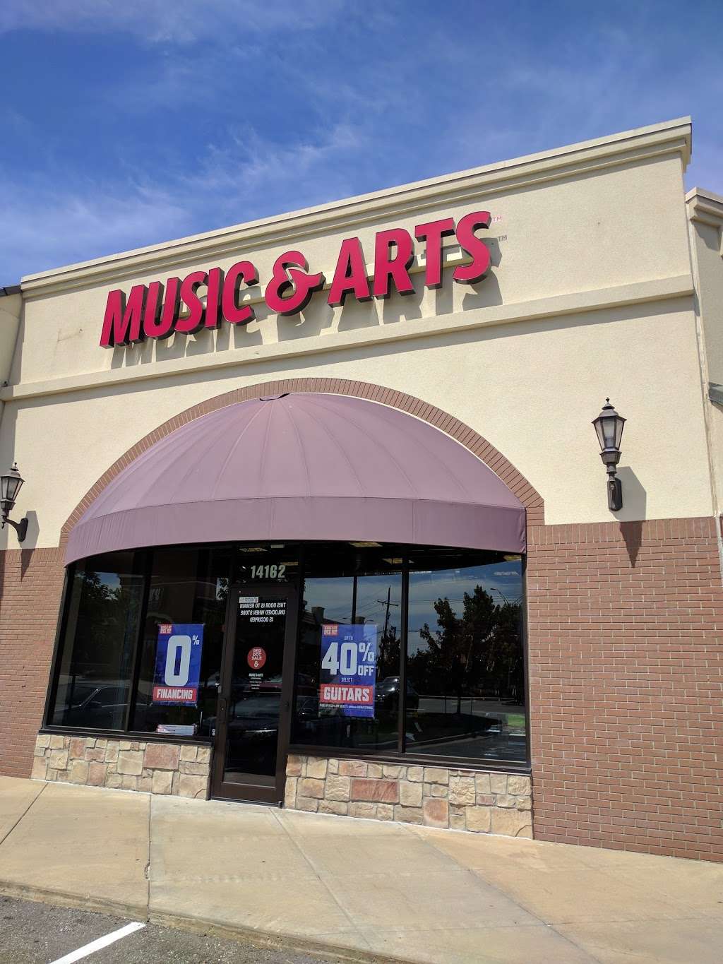 Music & Arts | 14162 W 119th St, Olathe, KS 66062 | Phone: (913) 397-0552