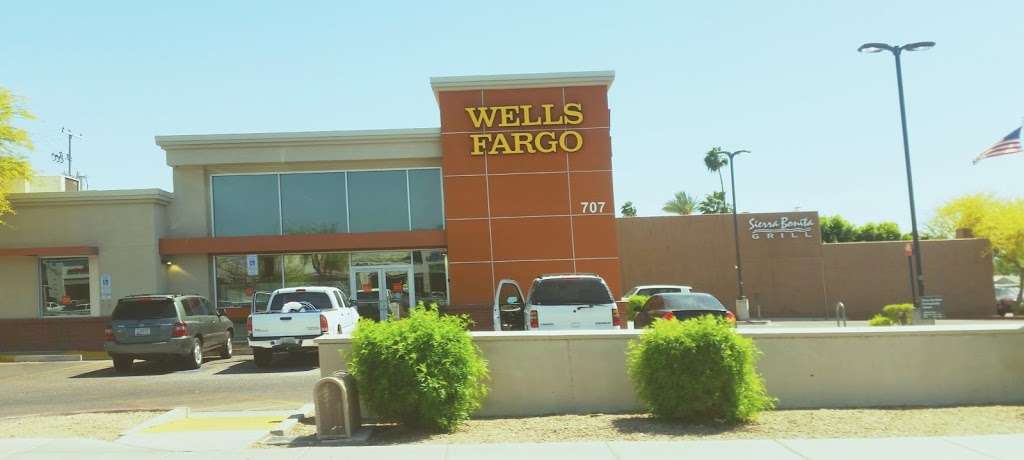 Wells Fargo Bank | 707 E Glendale Ave, Phoenix, AZ 85020, USA | Phone: (602) 200-8965