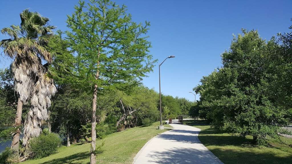 Apache Creek Linear Park | 4239 West Commerce, San Antonio, TX 78237, USA | Phone: (210) 207-7275