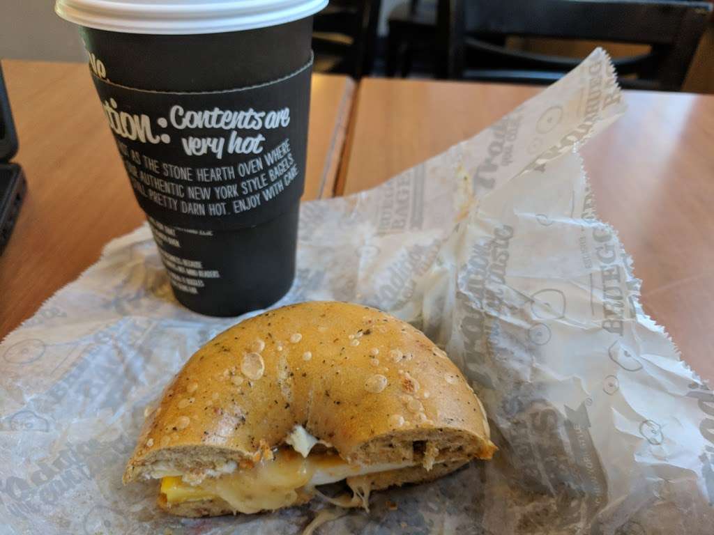 Brueggers Bagels | 817 17th Street Bank Lofts Building, Denver, CO 80202, USA | Phone: (303) 675-0606