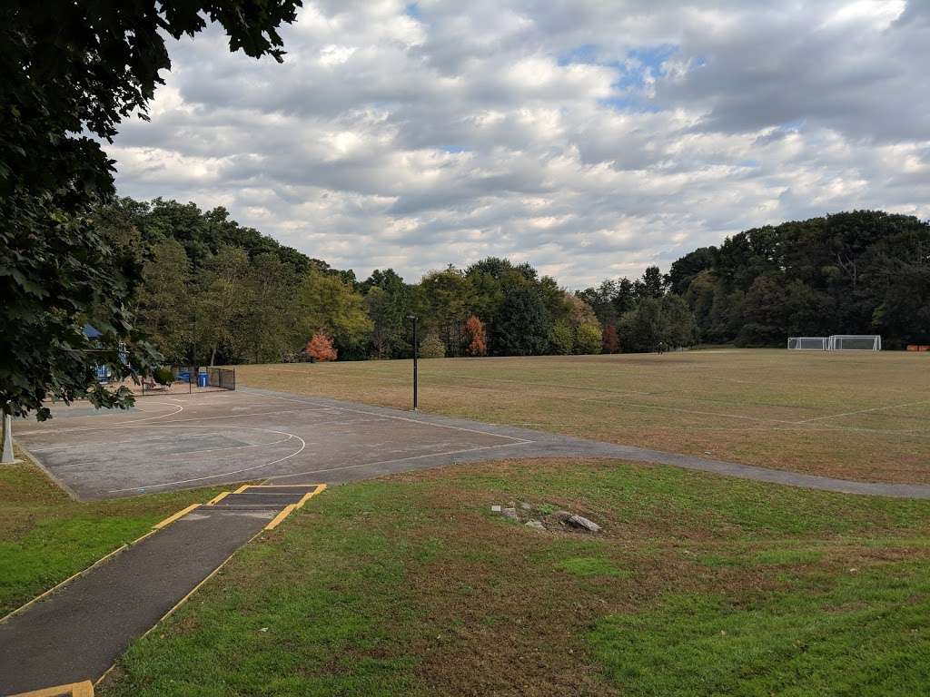 Parkway Oval Park | Tuckahoe, NY 10707, USA