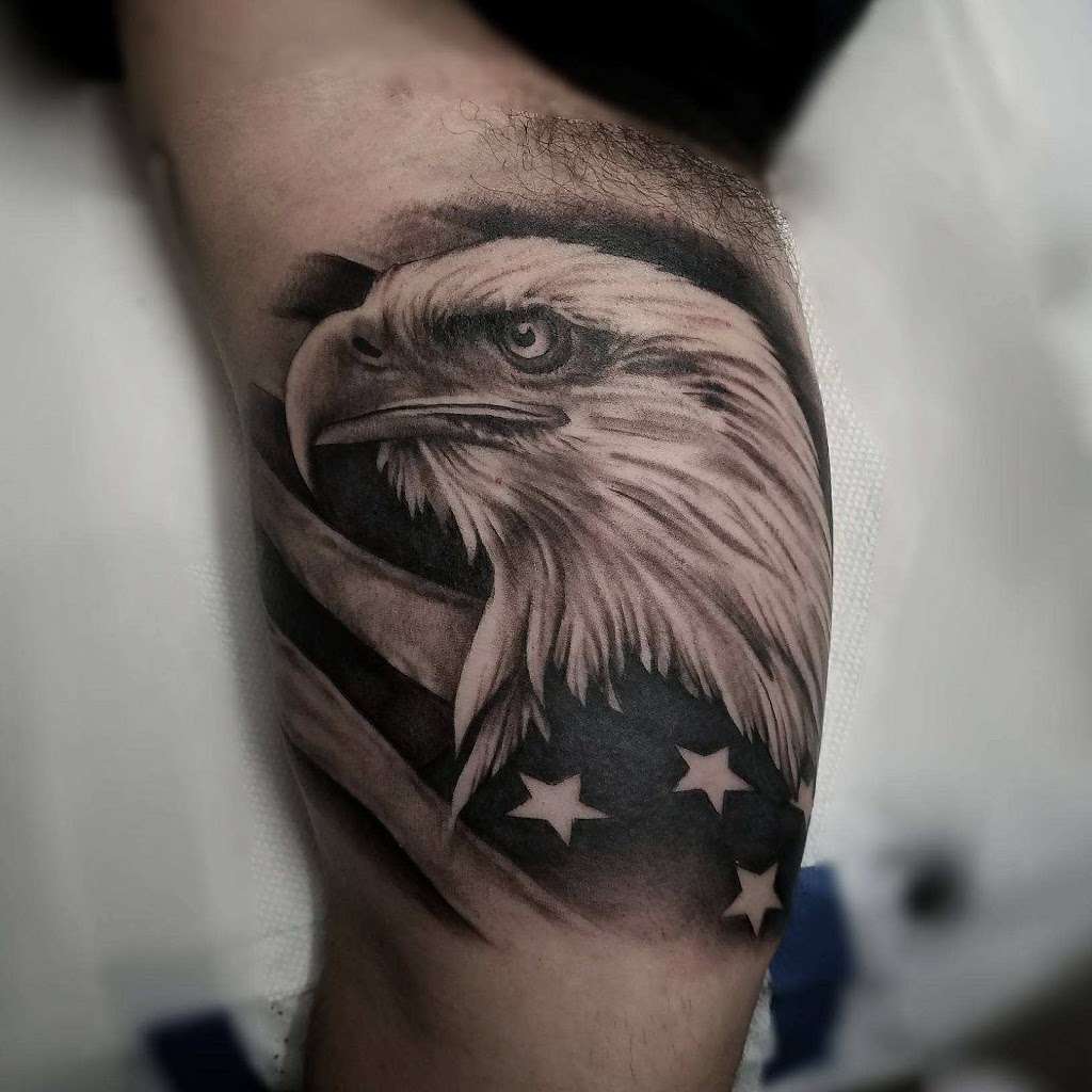 Unroyal Ink Tattoo Shop | 5000 NJ-33, Farmingdale, NJ 07727, USA | Phone: (732) 256-9433