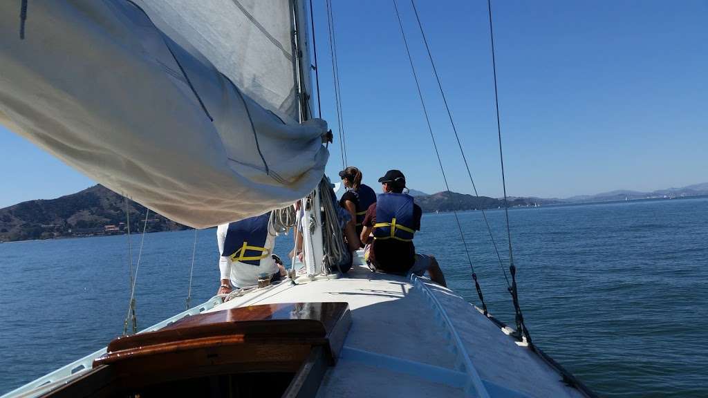 Capt Dan Classic Sails | 121 Spinnaker Way, Berkeley, CA 94720, USA | Phone: (510) 552-8295