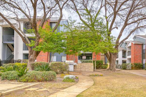 Lakewood Greens Apartments | 7150 E Grand Ave, Dallas, TX 75223 | Phone: (214) 320-0494