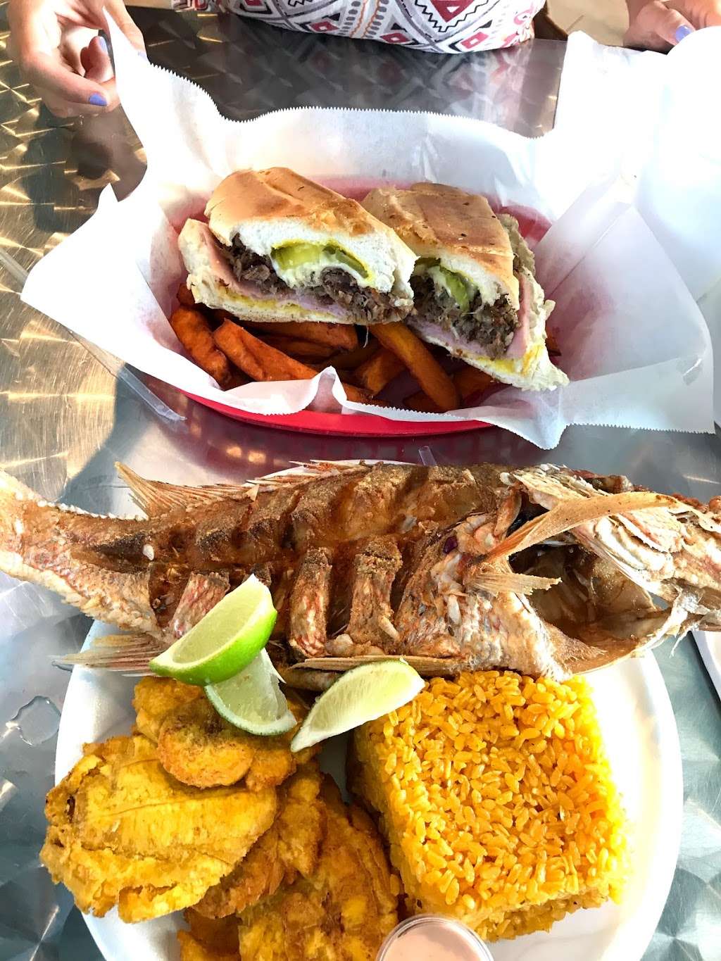 Lelos Fish & Subs | 1270 Saxon Blvd, Orange City, FL 32763 | Phone: (386) 851-0749