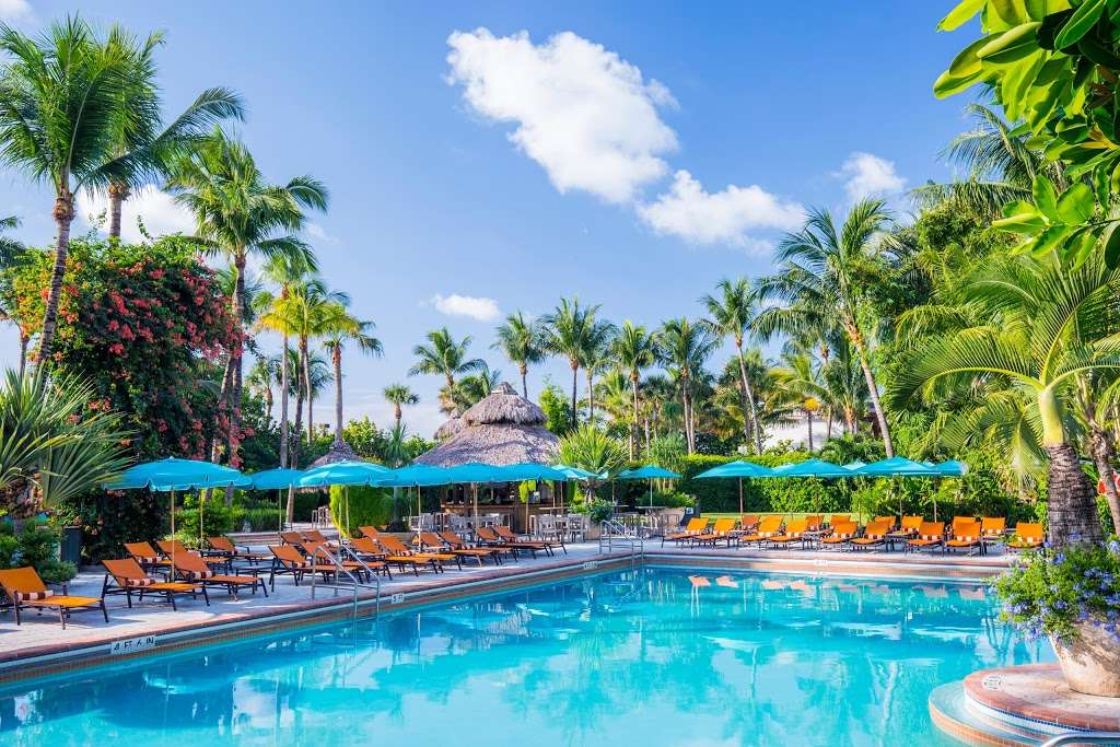 The Palms Hotel & Spa | 3025 Collins Ave, Miami Beach, FL 33140, USA | Phone: (305) 534-0505