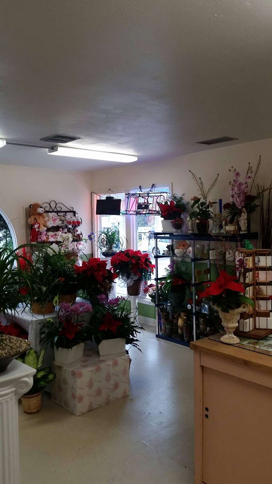 Santa Clara Woodwards Flowers | 1237 Jacklin Rd, Milpitas, CA 95035, USA | Phone: (408) 248-6443