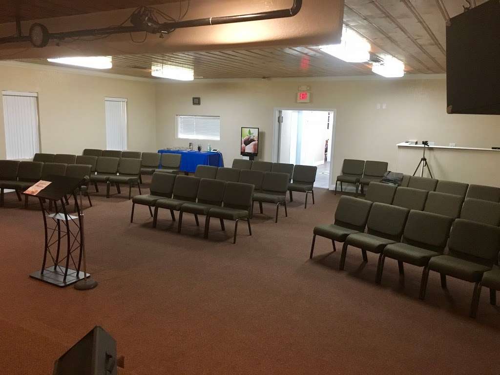 Iglesia Nueva Esperanza | 860 1st Lake Ida St, Winter Haven, FL 33881, USA | Phone: (863) 651-1172