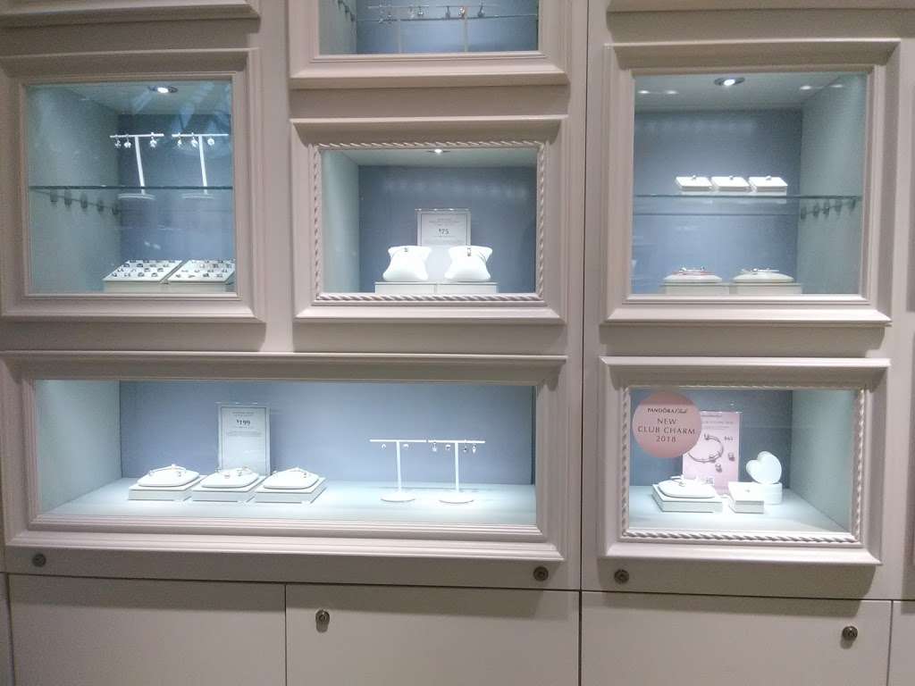 PANDORA Jewelry | 406 Christiana Mall #1590, Newark, DE 19702, USA | Phone: (302) 453-1008 PANDORA Jewelry | 406 Christiana Mall #1590, Newark, DE 19702, USA | Phone: (302) 453-1008