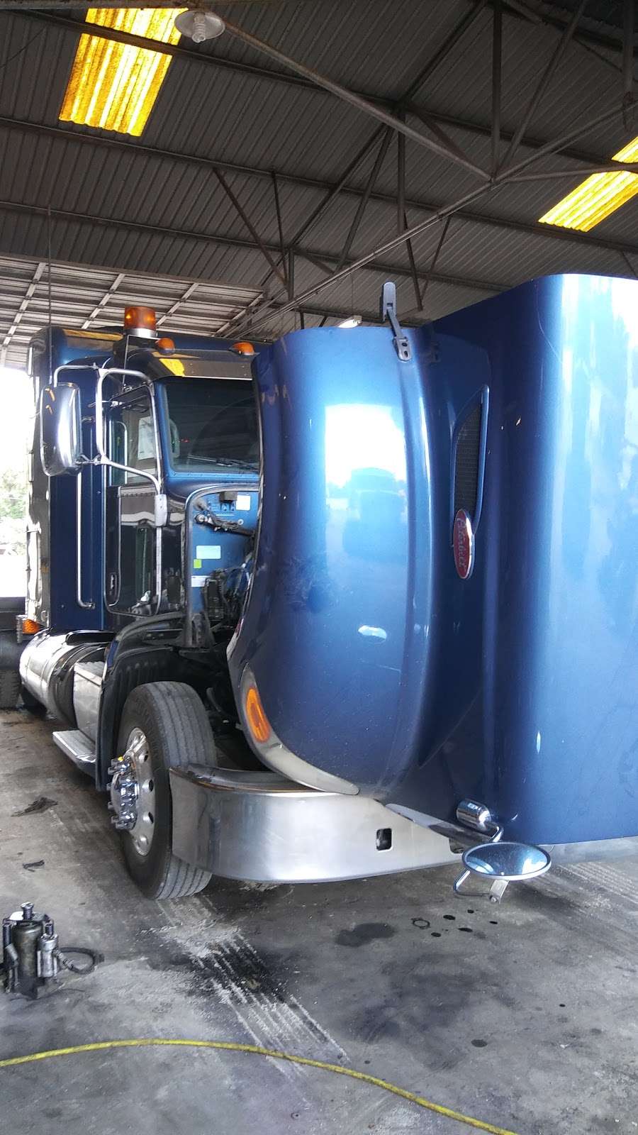 Pro Equipment Sales | 3439 N McCarty St, Houston, TX 77029, USA | Phone: (713) 678-7876