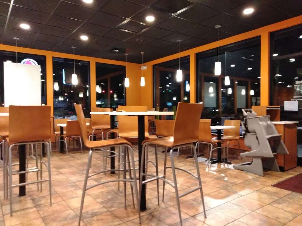 Taco Bell | 308 Lindley St, Bridgeport, CT 06606, USA | Phone: (203) 330-4850