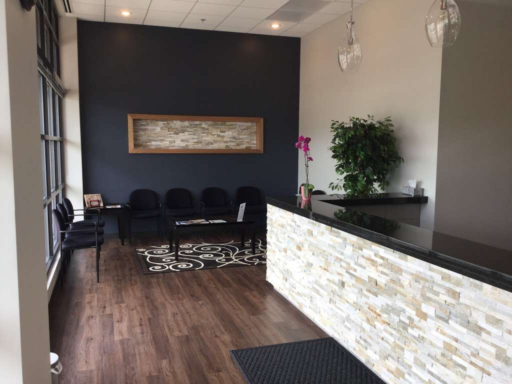 Flanery Chiropractic Pa | 66224, 4800 W 135th St #200, Leawood, KS 66209 | Phone: (913) 232-7111