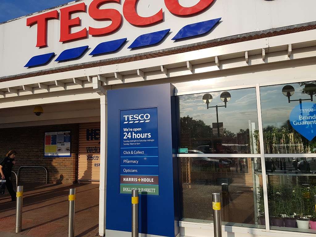 Tesco Gatwick Car Park | Horley RH6 0BB, UK