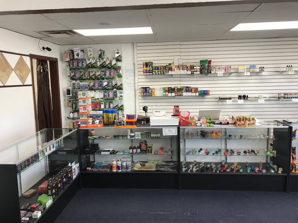 Dollar Plus Head Shop | 6460 E Yale Ave e70, Denver, CO 80222, USA | Phone: (720) 757-2271