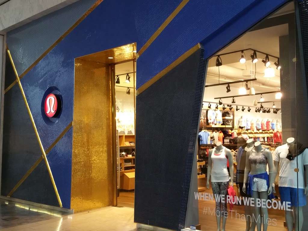 lululemon, 100 Garden State Plaza Lower 