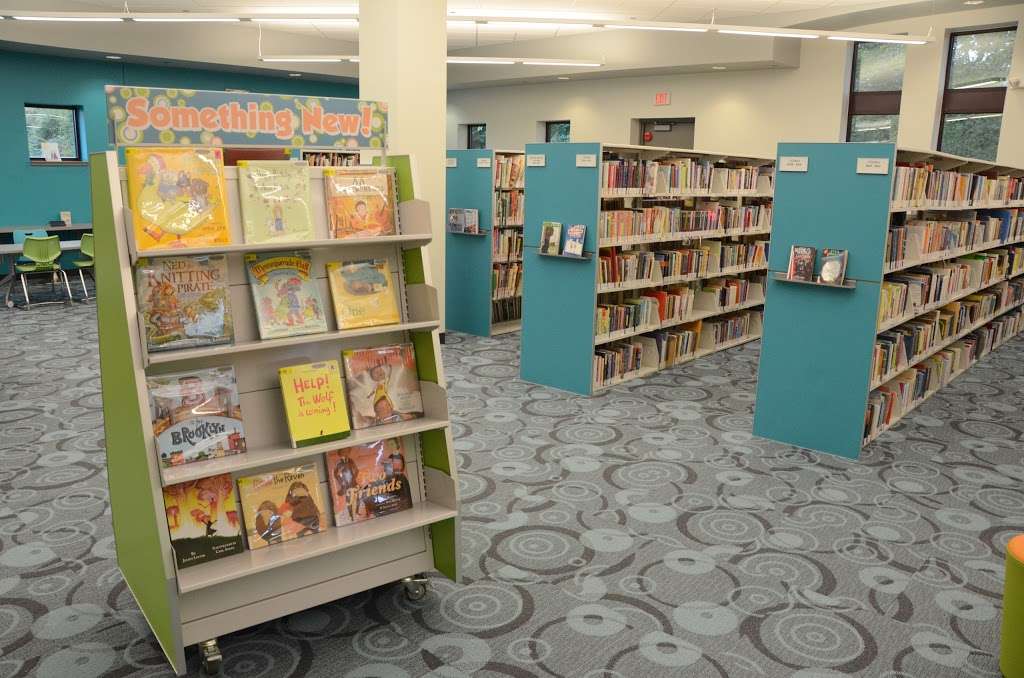 Lemont Public Library | 50 E Wend St, Lemont, IL 60439, USA | Phone: (630) 257-6541