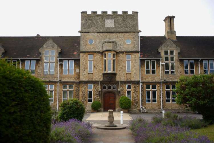 Dartford Grammar School for Girls | Shepherds Ln, Dartford DA1 2NT, UK | Phone: 01322 223123