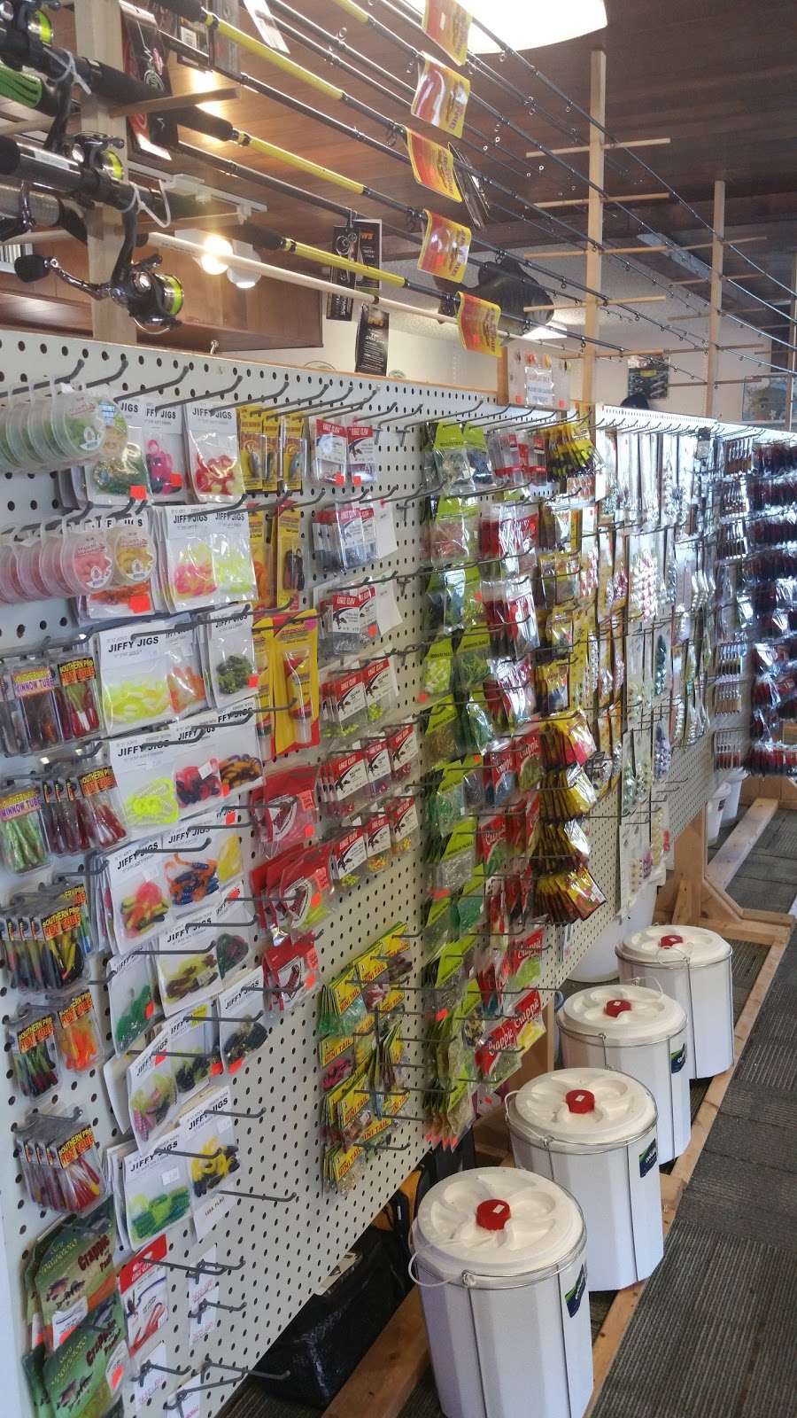 Lakeside Bait and Tackle | 1000 W Burleigh Blvd, Tavares, FL 32778 | Phone: (352) 742-3336