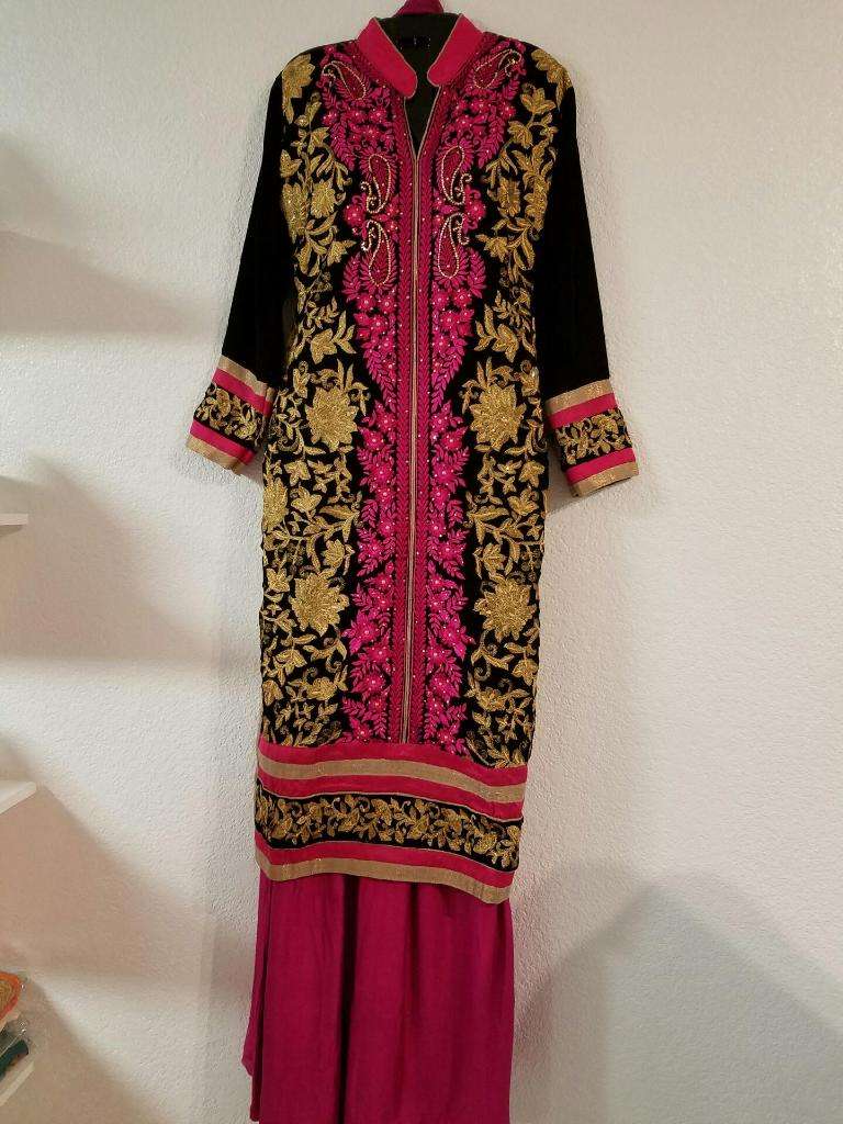 Naaz Boutique | 27655 Mission Blvd, Hayward, CA 94544, USA | Phone: (510) 314-0637