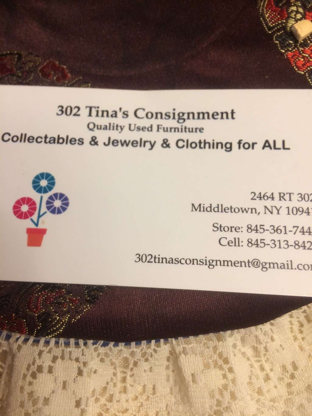 302 Tinas Consignment store | 2464 NY-302, Middletown, NY 10941, USA | Phone: (845) 313-8421