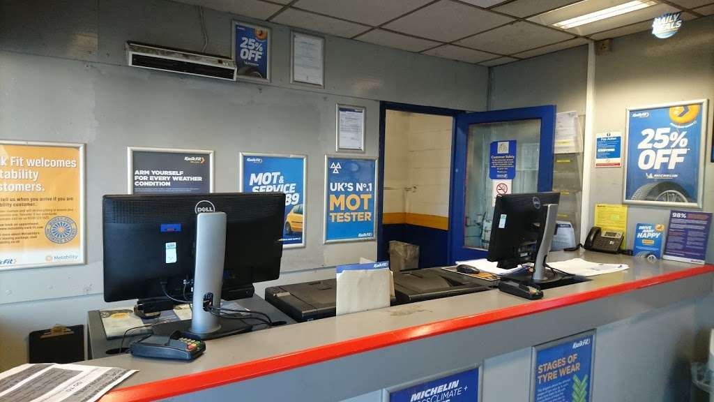 Kwik Fit Walthamstow | 2-10 Billet Rd, Walthamstow, London E17 5DN, UK | Phone: 020 8527 2181