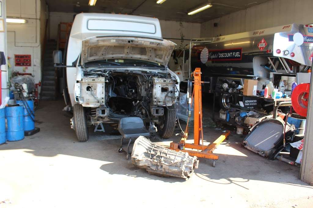 High Gear Truck Repair | 341 N Maple Ave, Purcellville, VA 20132 | Phone: (540) 338-7400