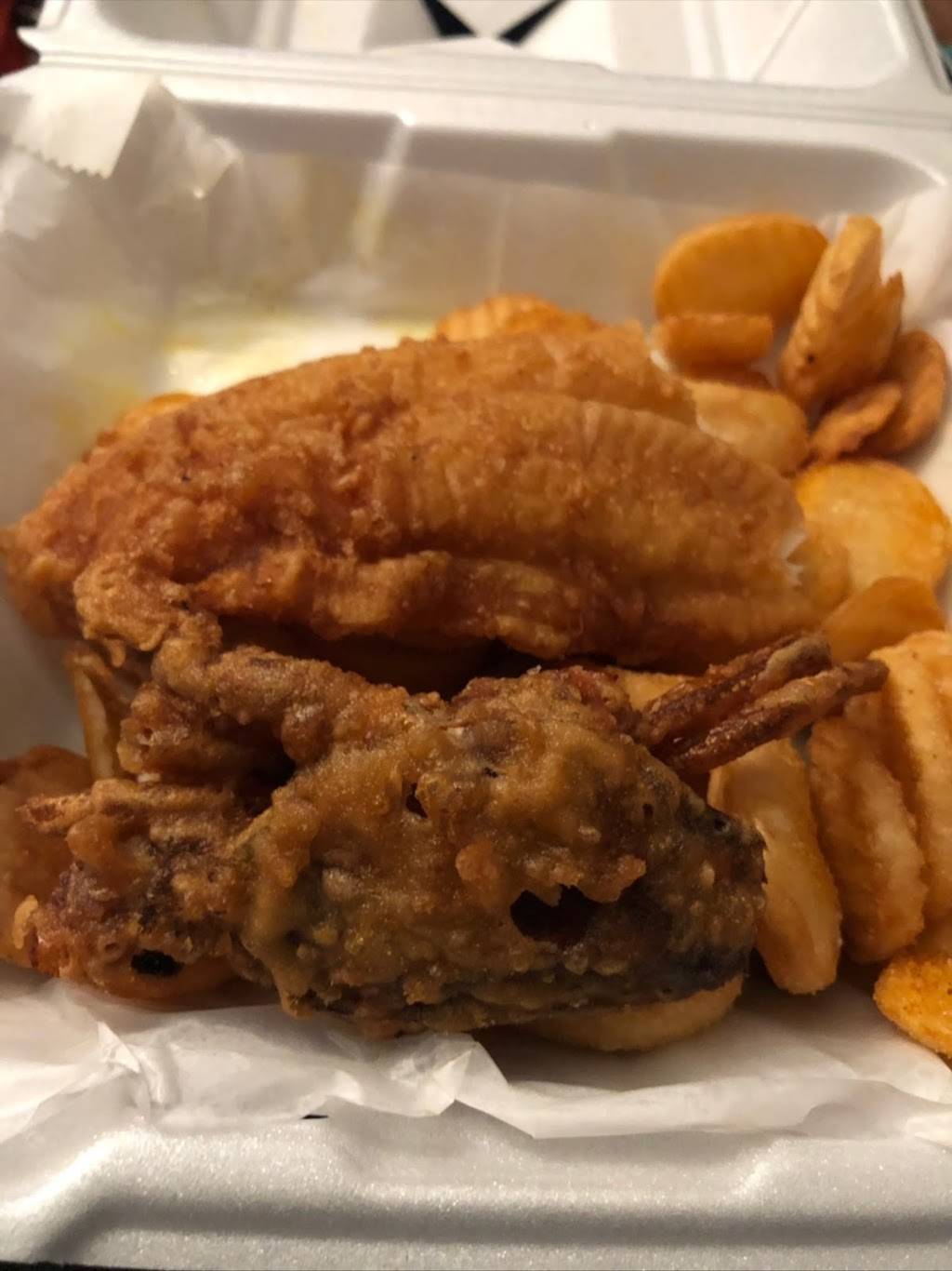 The Chippery | 156 Broadway, Jersey City, NJ 07306, USA | Phone: (201) 893-4424