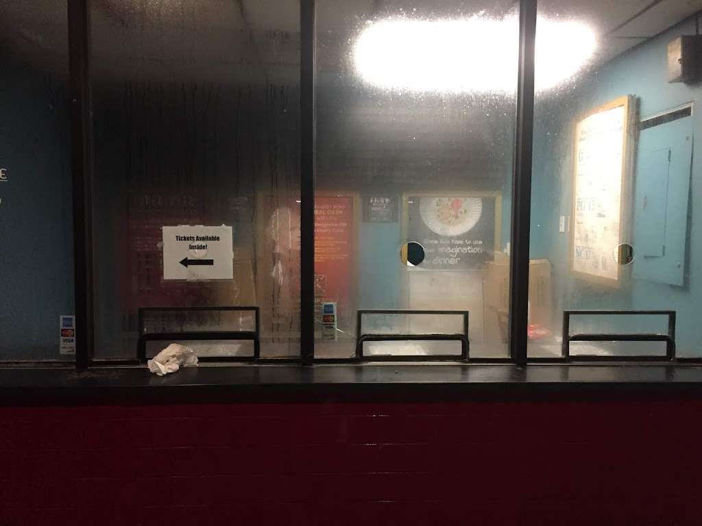 Frank Theatres Towne Stadium 16 6733 E Black Horse Pike, Egg Harbor
